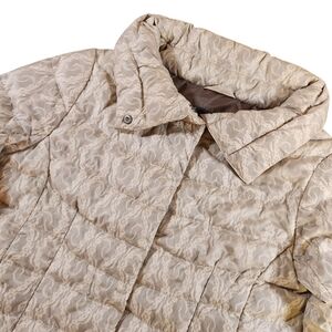 Eddie Bauer Goose Down Puffer Jacket Women's S Beige Lace Motif Full Zip Pockets